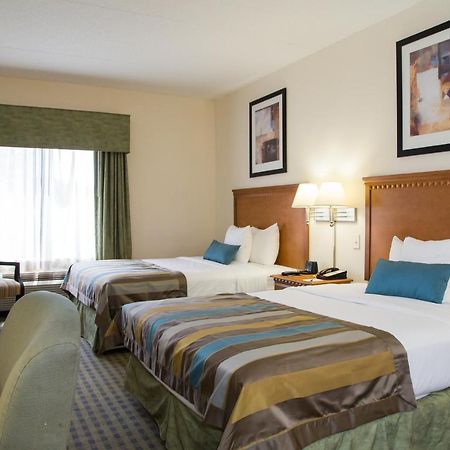 Wingate By Wyndham Atlanta Fairburn Hotel Екстериор снимка