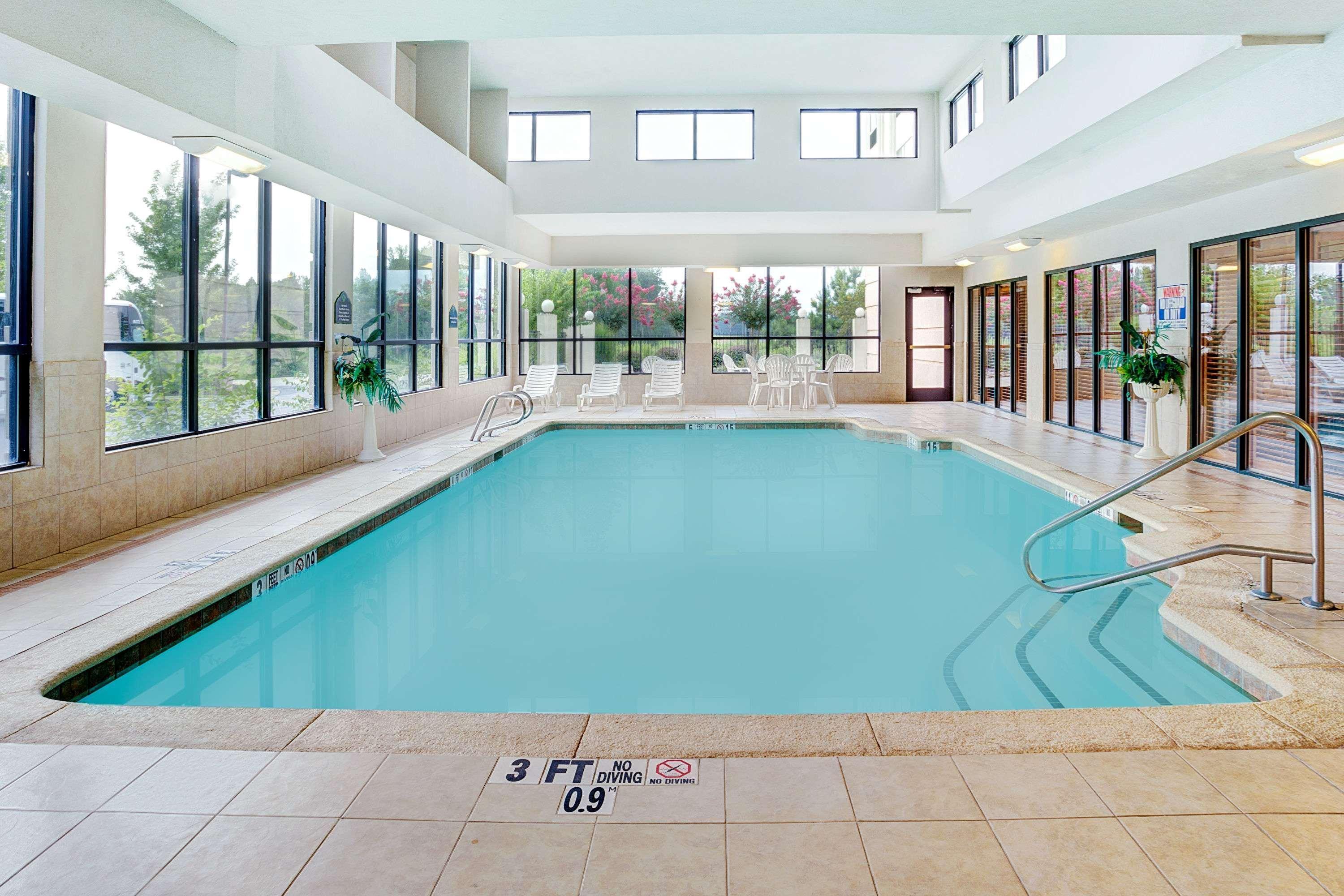 Wingate By Wyndham Atlanta Fairburn Hotel Екстериор снимка